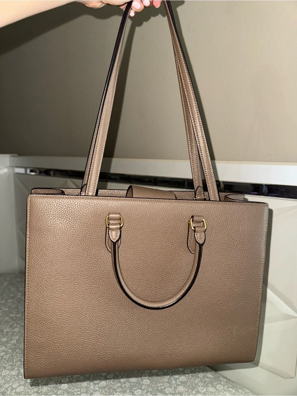 Coach structured pebble